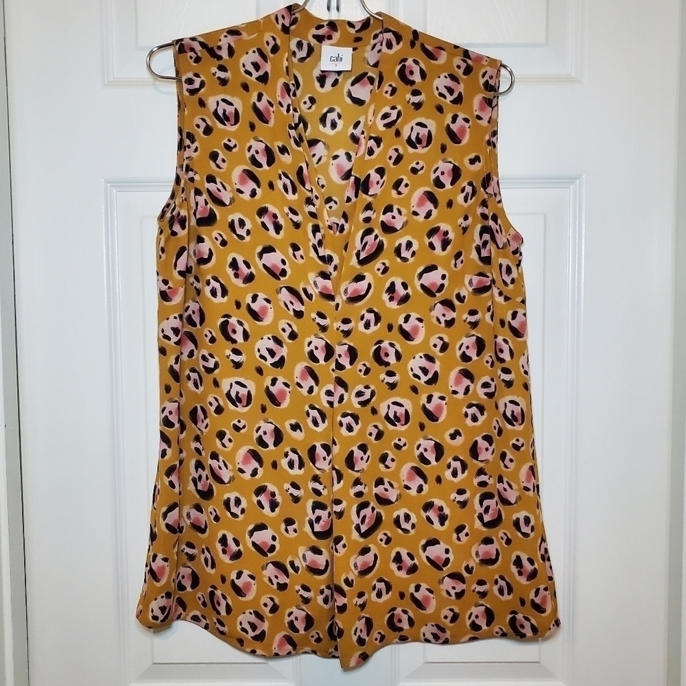CAbi Prowl Top in Sunset Leopard 3792 V Neck Small